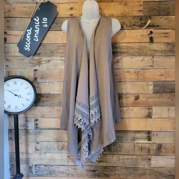 Love Stitch Sweaters - SALE-Love stitch women's open cardigan low high vest with crochet size m/l